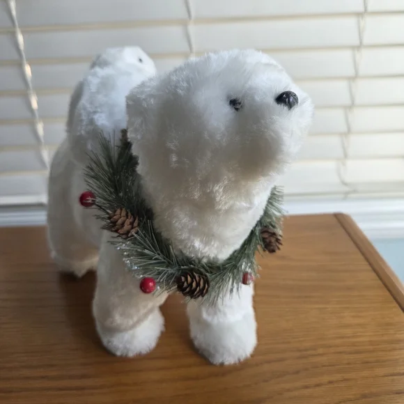 Polar Bear Family W/ Cub Riding Mama - Winter Wildlife Decor - Picture 10 of 13